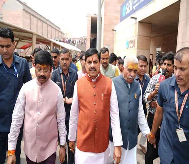 मध्यप्रदेश और उत्तर प्रदेश मिलकर लिखेंगे सुशासन और आध्यात्मिक पर्यटन की नई इबारत : मुख्यमंत्री डॉ. यादव