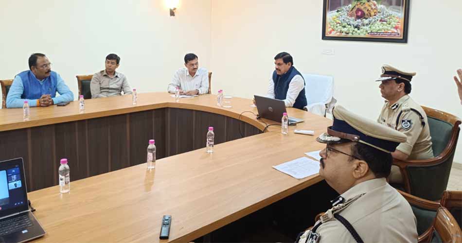 नई दिल्ली से सीधे रीवा पहुंचे सीएम डॉ. यादव, करेंगे बाढ़ प्रभावित इलाकों का निरीक्षण