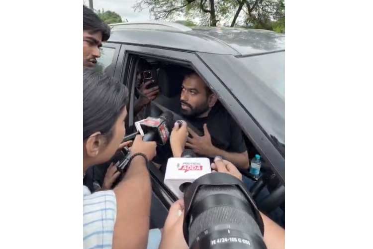 अभिजीत दीपके को बालाघाट के पत्रकारों ने खदेड़ा, माफी मांग कर सवालों से भागे